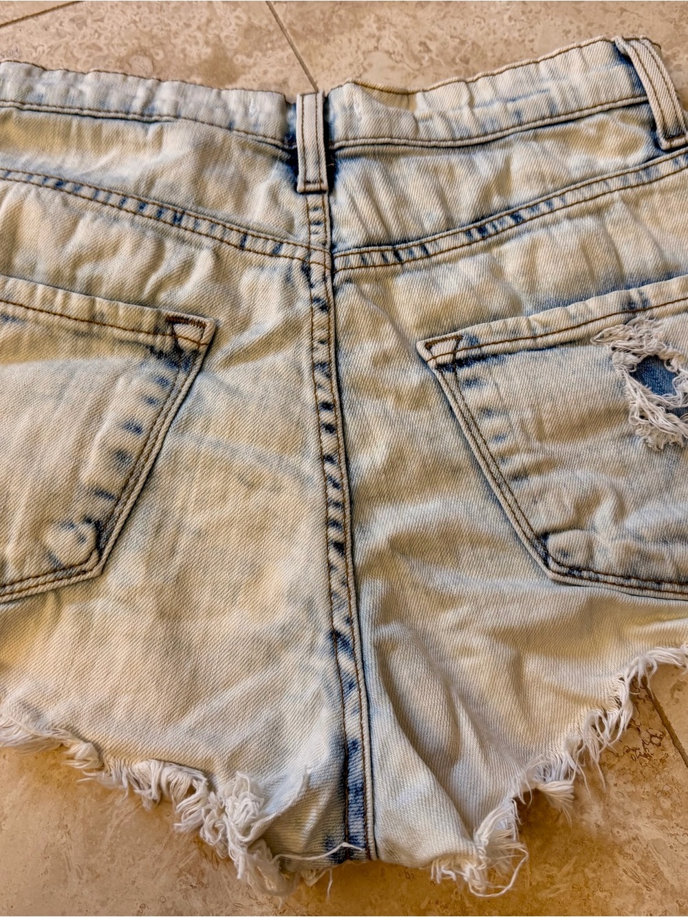 Light Wash Distressed Women’s Denim Shorts - Picture 2 of 4